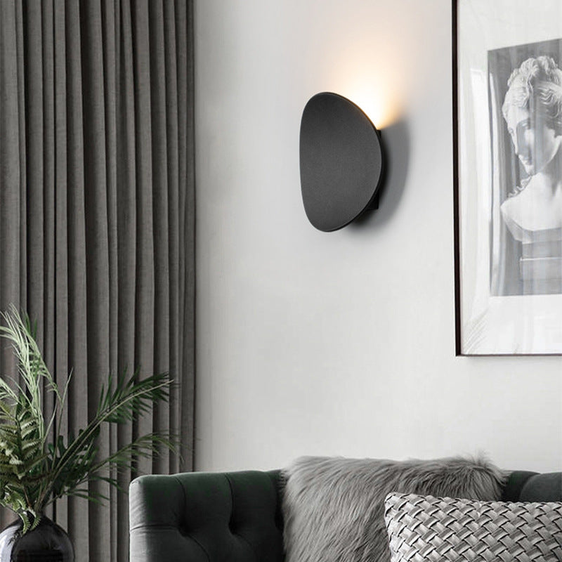 Applique Murale Métallique Minimaliste | Élégance Moderne en Aluminium