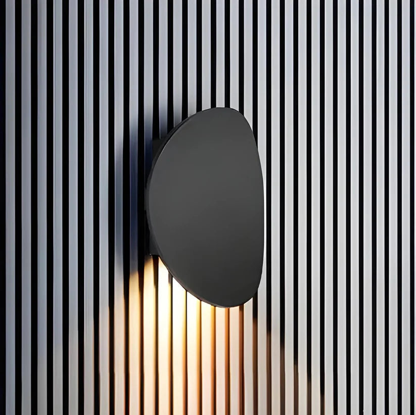 Applique Murale Métallique Minimaliste | Élégance Moderne en Aluminium