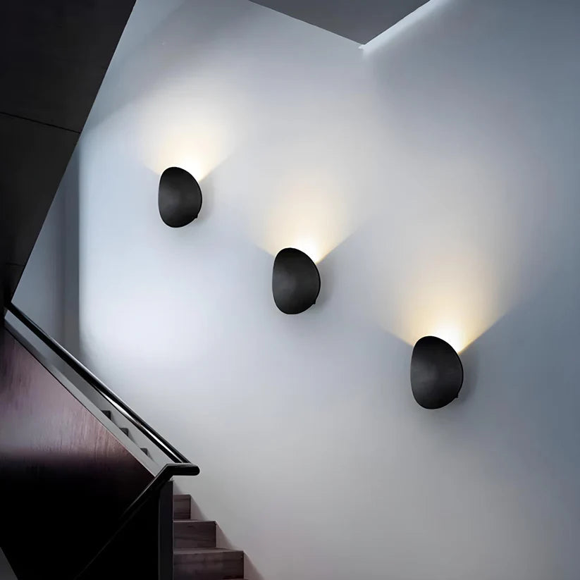 Applique Murale Métallique Minimaliste | Élégance Moderne en Aluminium