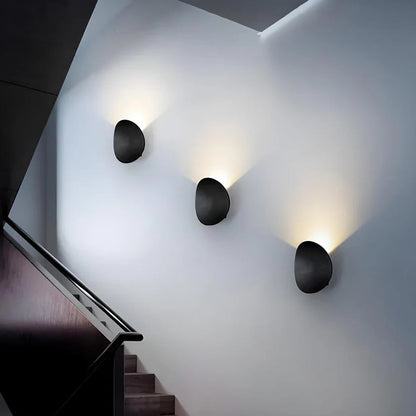 Applique Murale Métallique Minimaliste | Élégance Moderne en Aluminium