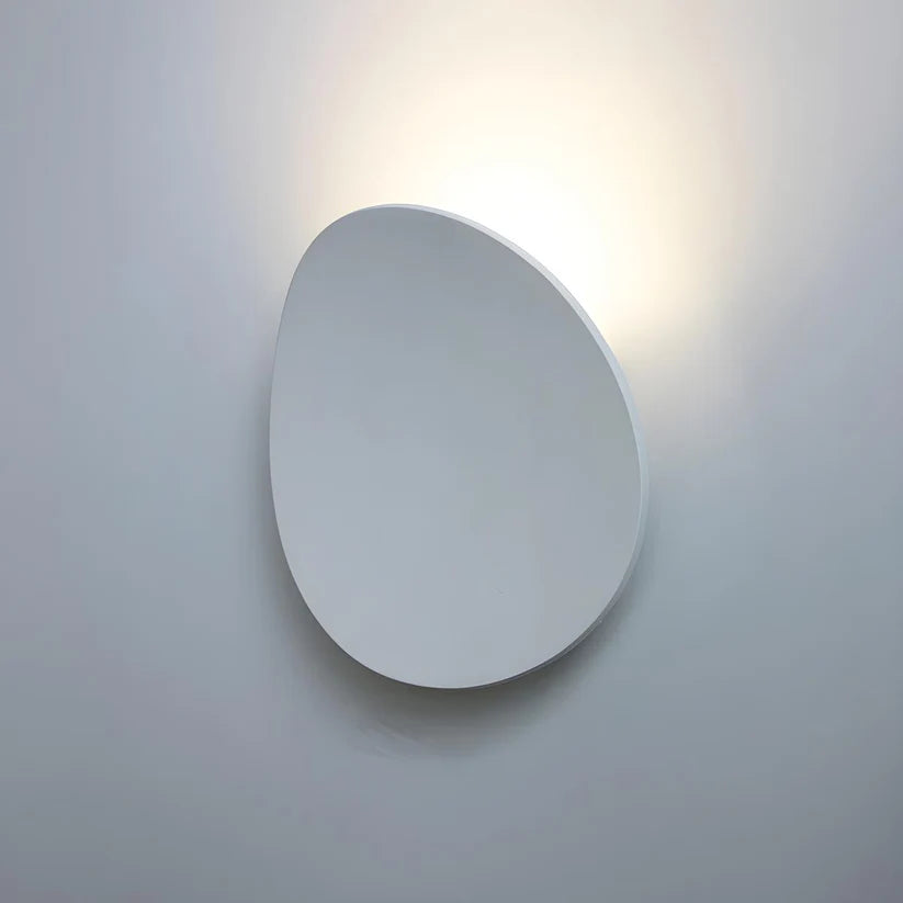 Applique Murale Métallique Minimaliste | Élégance Moderne en Aluminium
