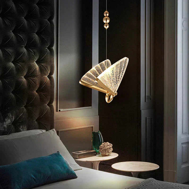Lampe Pendante Papillon Design | Éclairez Votre Intérieur avec Élégance