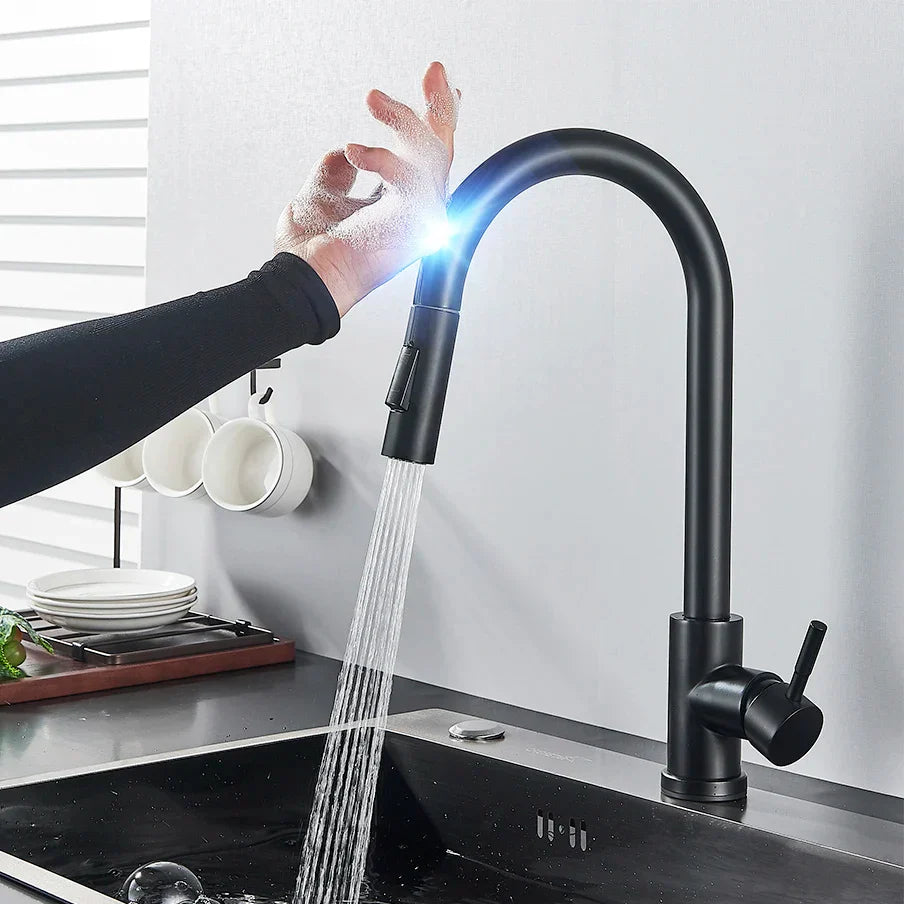 Robinet de Cuisine Tactile Rétractable | Finition en Nickel Brossé Élégante
