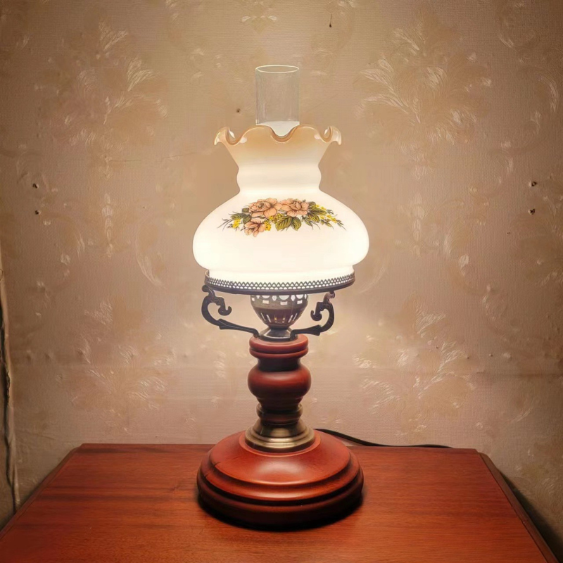 Lampe de Table en Terre Cuite | Design Intemporel et Lueur Chaleureuse