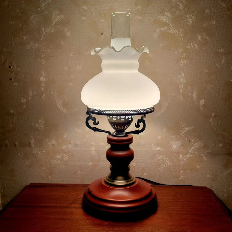 Lampe de Table en Terre Cuite | Design Intemporel et Lueur Chaleureuse