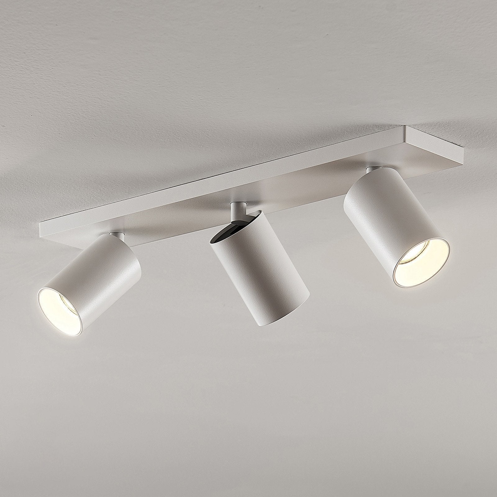 Projecteur LED Ajustable pour Plafond | Éclairage Flexible et Moderne à la Maison