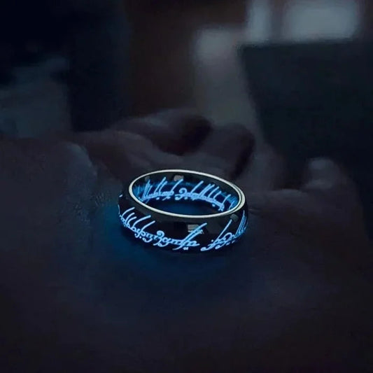 Bague Lumineuse en Pierre Radiante | Éclat Hypoallergénique et Design Magique