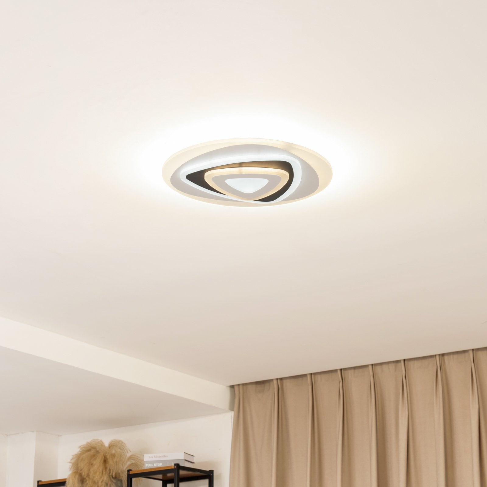 Plafonnier LED Moderne Réglable | Éclairage Brillant et Design Épuré