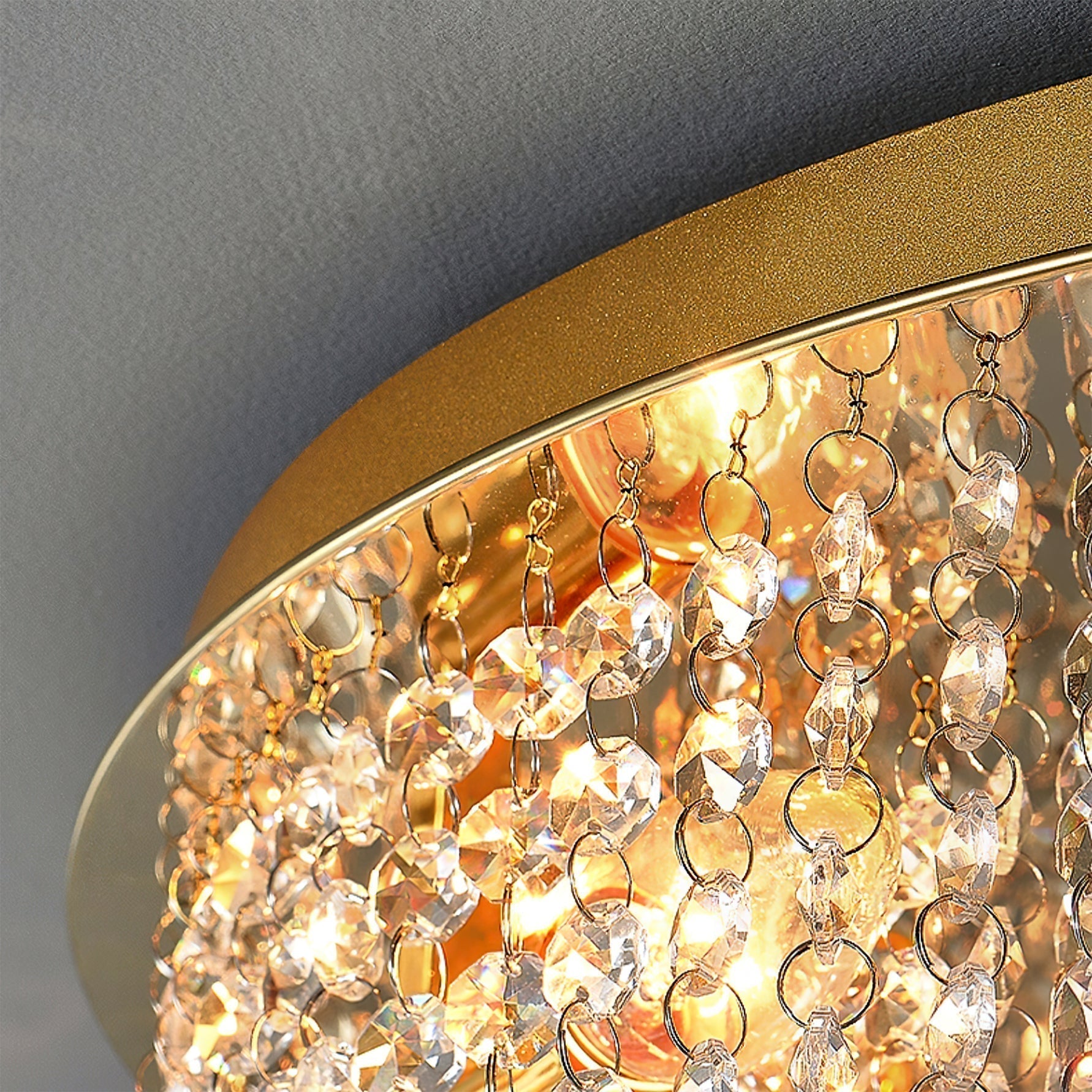 Luminaire de Plafond en Cristal | Élégance et Brillance pour Intérieurs