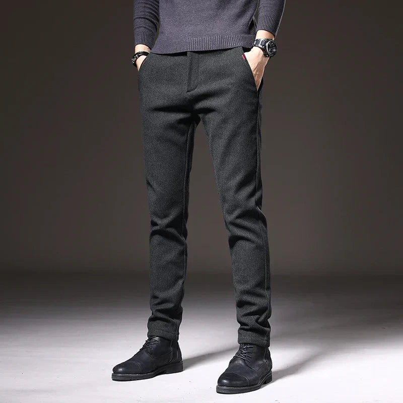 Pantalon Tailleur Sophistiqué | Coupe Précise et Tissu de Qualité