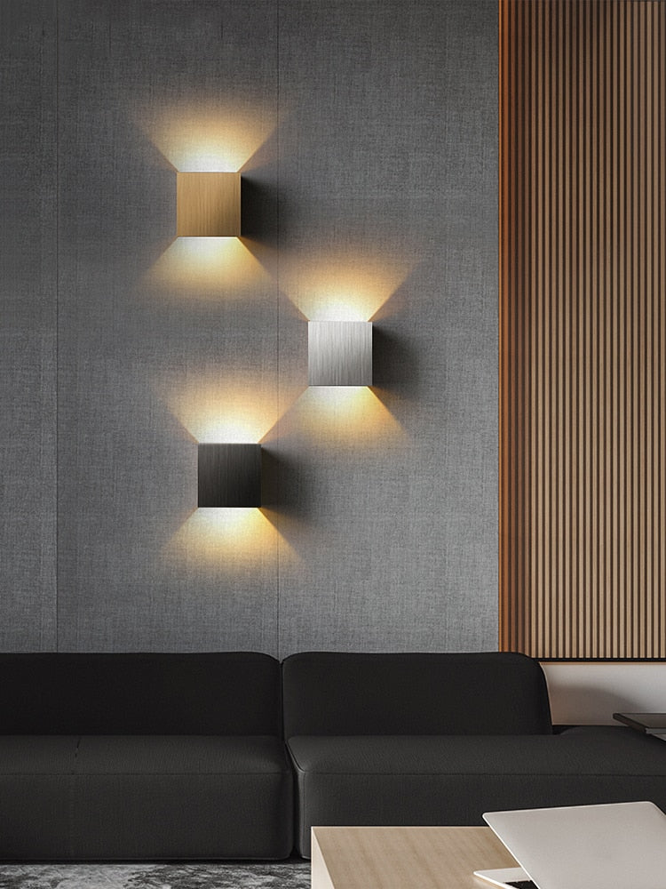 Applique Murale Minimaliste en Aluminium | Design Élégant et Durable pour Intérieur