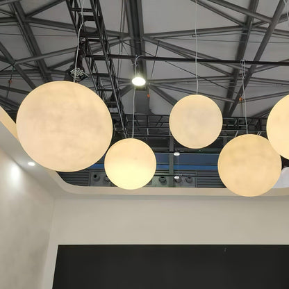 Suspension Lumineuse Design Épuré | Éclairage Ambiant Réglable et Élégant