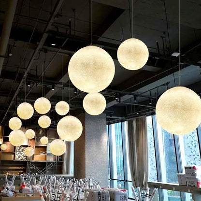 Suspension Lumineuse Design Épuré | Éclairage Ambiant Réglable et Élégant