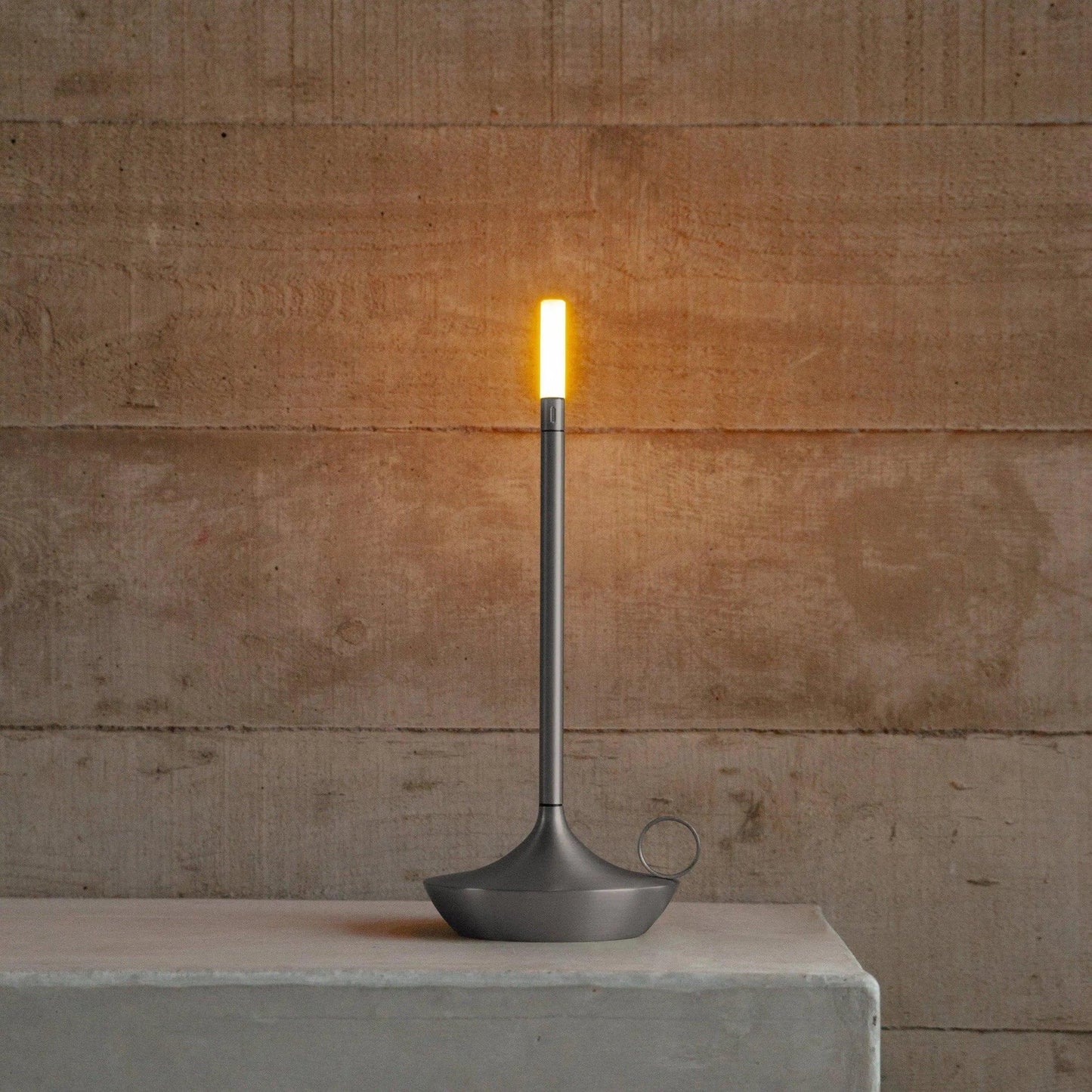 Porte-bougie Dimmable en Aluminium | Design Élégant et Rechargeable