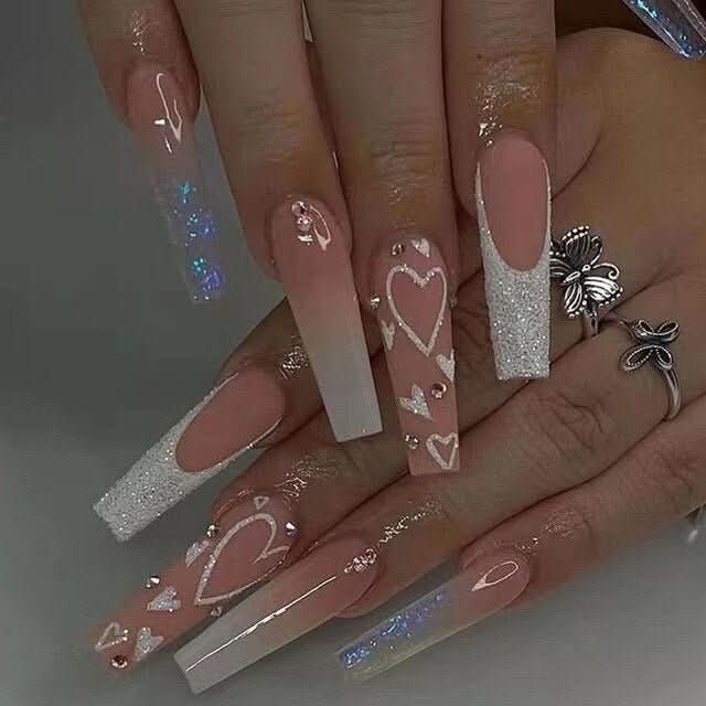 Ongles Press-On Roses Premium | Application Rapide et Élégante