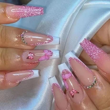 Ongles Press-On Roses Premium | Application Rapide et Élégante