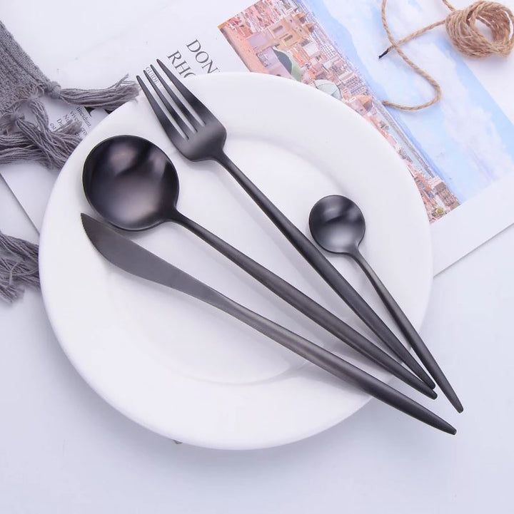 Couverts en Acier Inoxydable Noir | Ensemble Élégant pour Dîner Sophistiqué