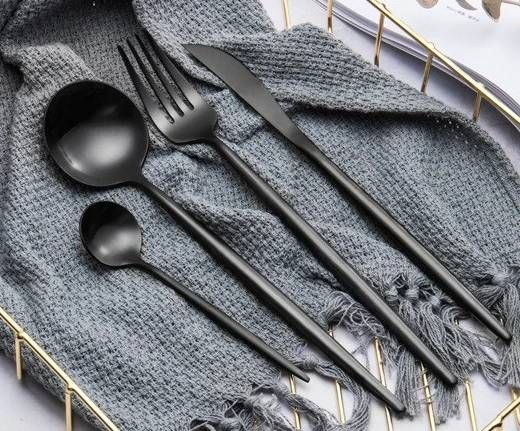 Couverts en Acier Inoxydable Noir | Ensemble Élégant pour Dîner Sophistiqué