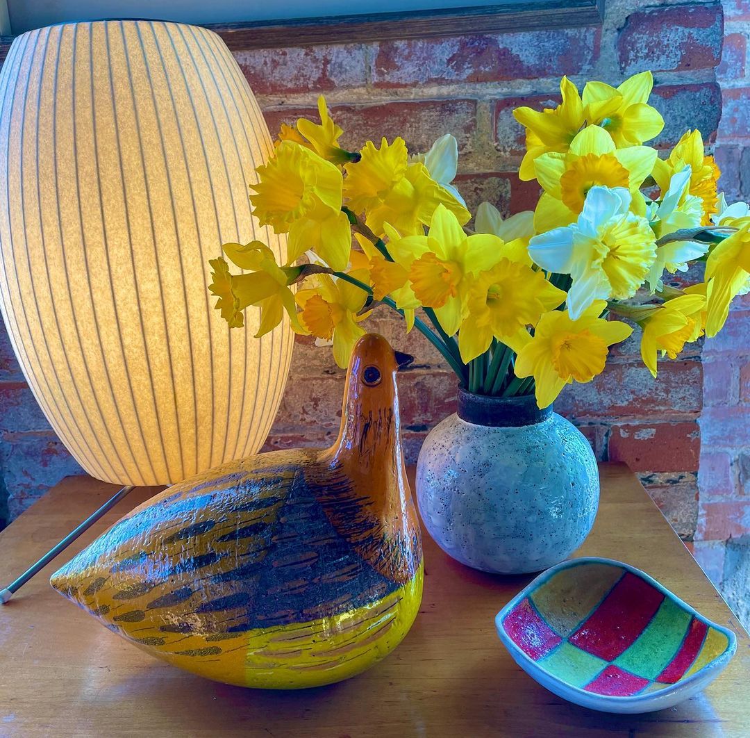 Lampe sur Trépied Sphérique | Design Élégant et Flexible
