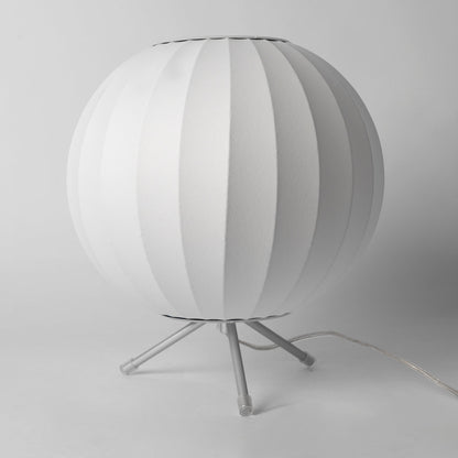 Lampe sur Trépied Sphérique | Design Élégant et Flexible