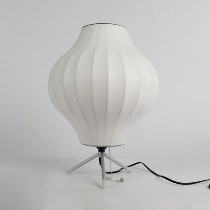 Lampe sur Trépied Sphérique | Design Élégant et Flexible