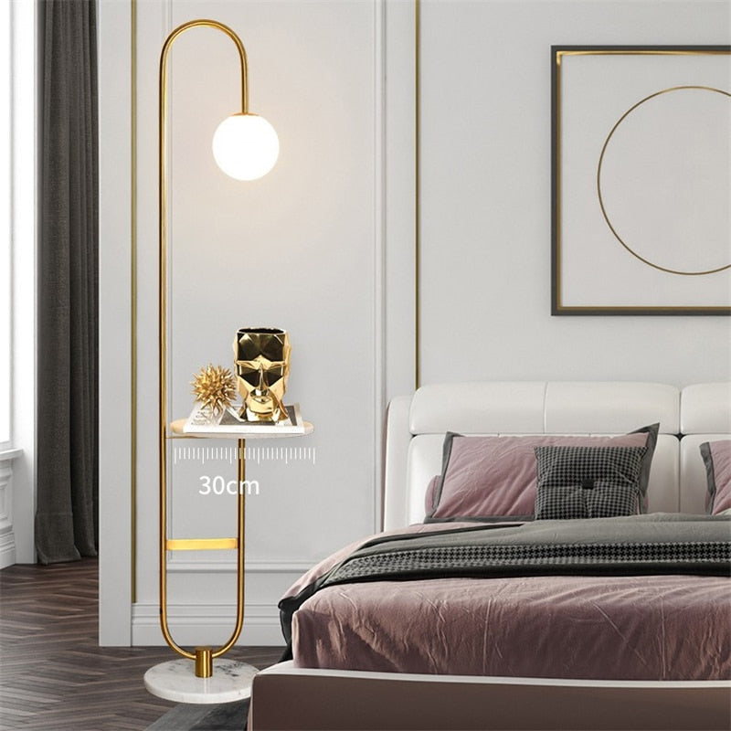 Lampe sur Pied Scandinave avec Table | Éclairage Dimmable et Élégance Minimaliste