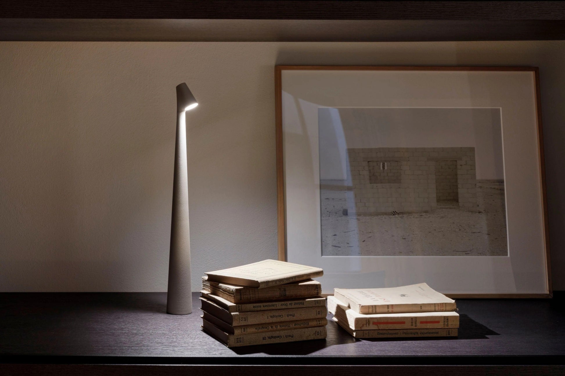 Lampe de Table LED Dimmable | Élégance et Liberté Sans Fil