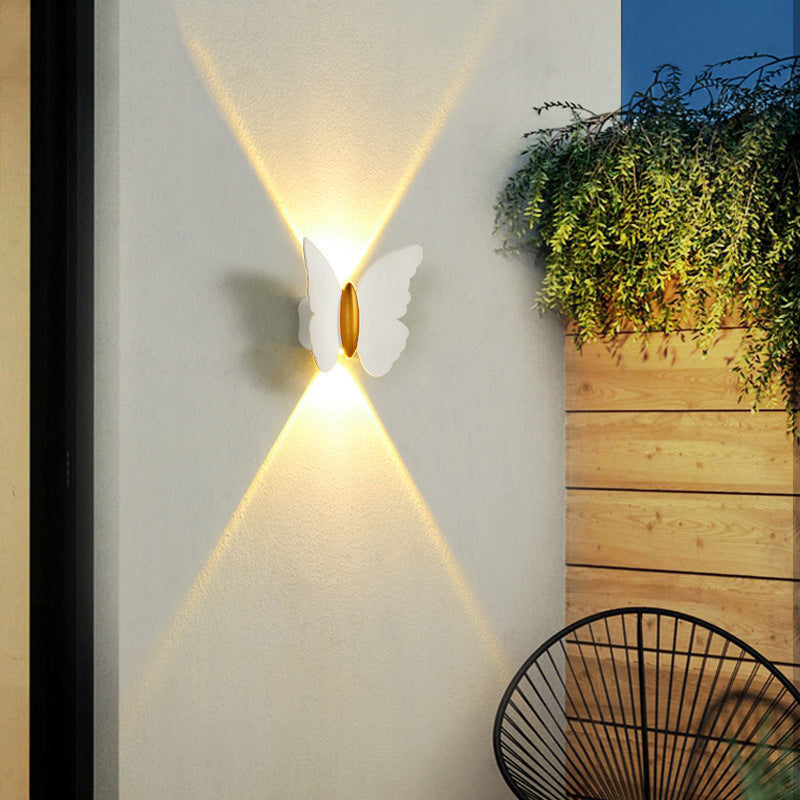 Applique Murale Extérieure Papillon | Élégance Naturelle et Lumière Douce