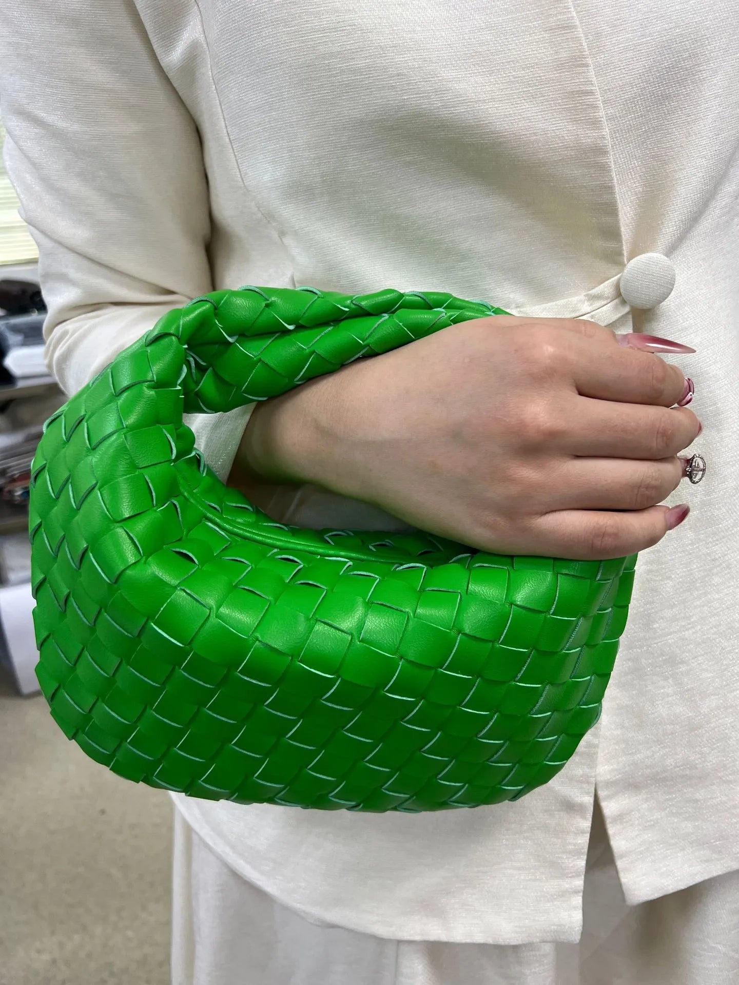 Sac à Main Tressé pour Femmes | Élégant et Spacieux en Polyuréthane