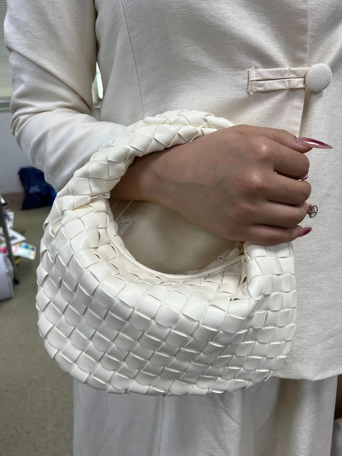 Sac à Main Tressé pour Femmes | Élégant et Spacieux en Polyuréthane
