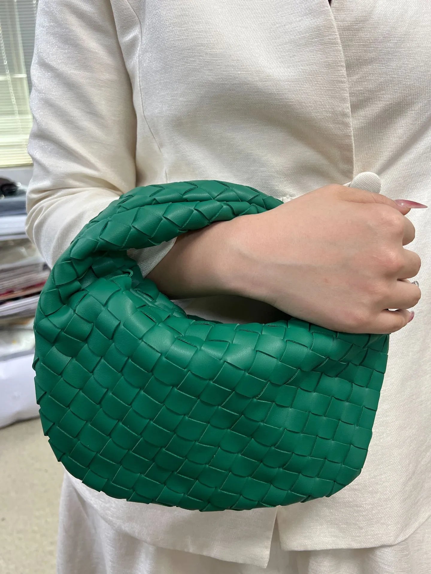Sac à Main Tressé pour Femmes | Élégant et Spacieux en Polyuréthane