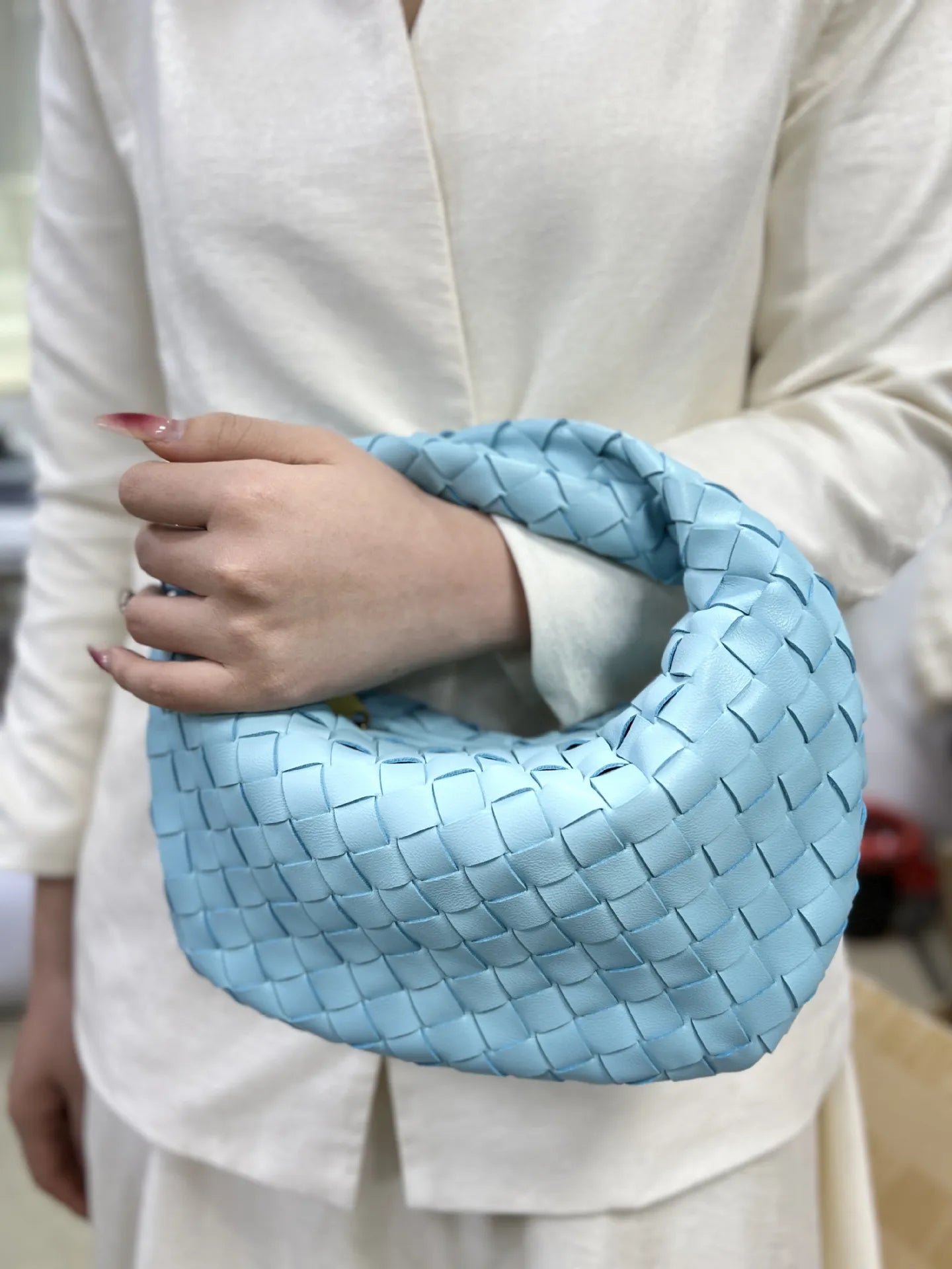 Sac à Main Tressé pour Femmes | Élégant et Spacieux en Polyuréthane
