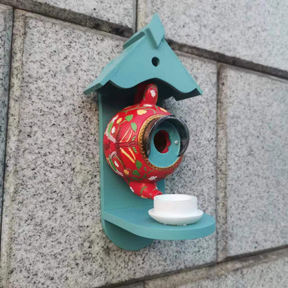Nichoir en Théière Coloré | Confort et Sécurité pour les Oiseaux