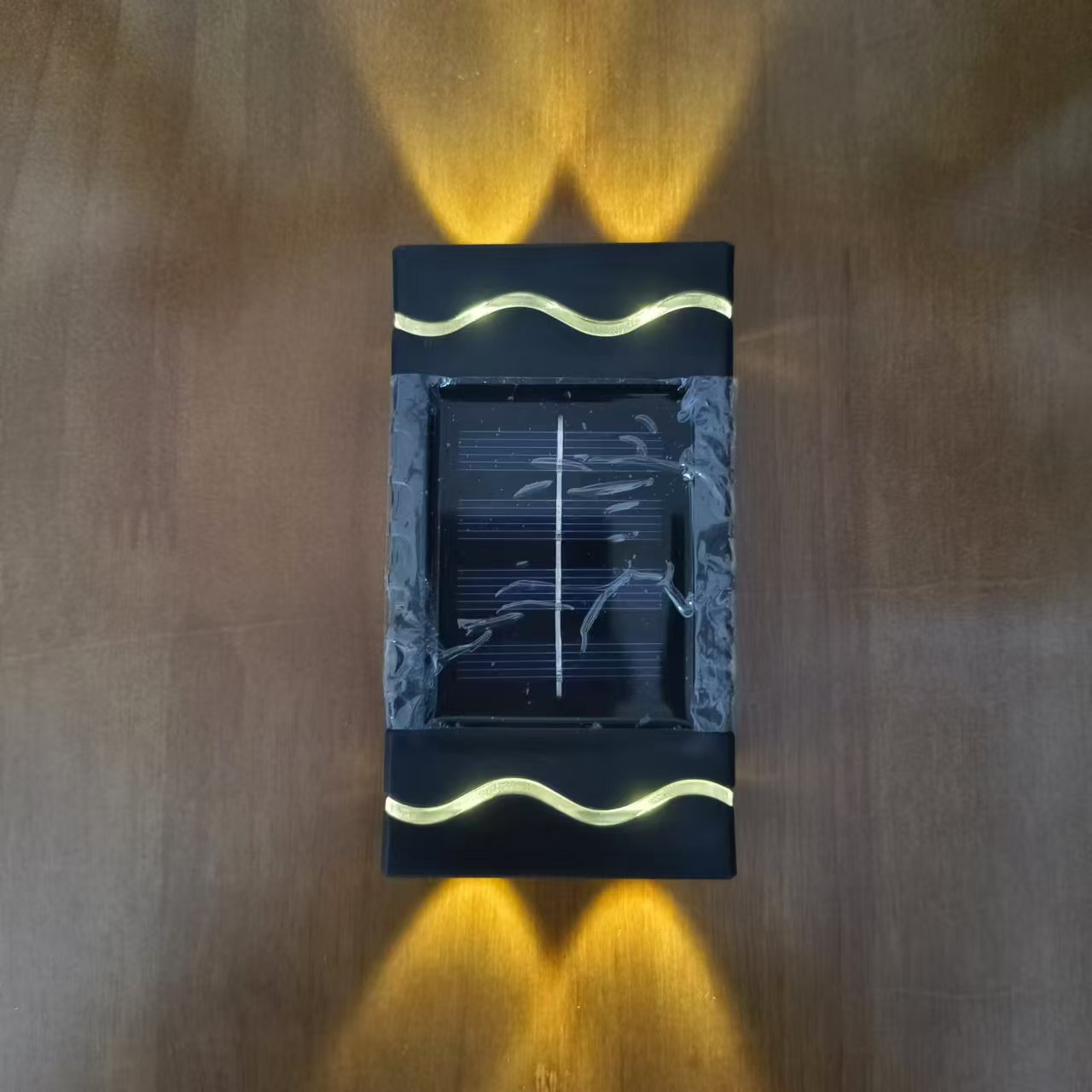 Lampes Murales Solaires LED | Éclairage Automatique et Écologique