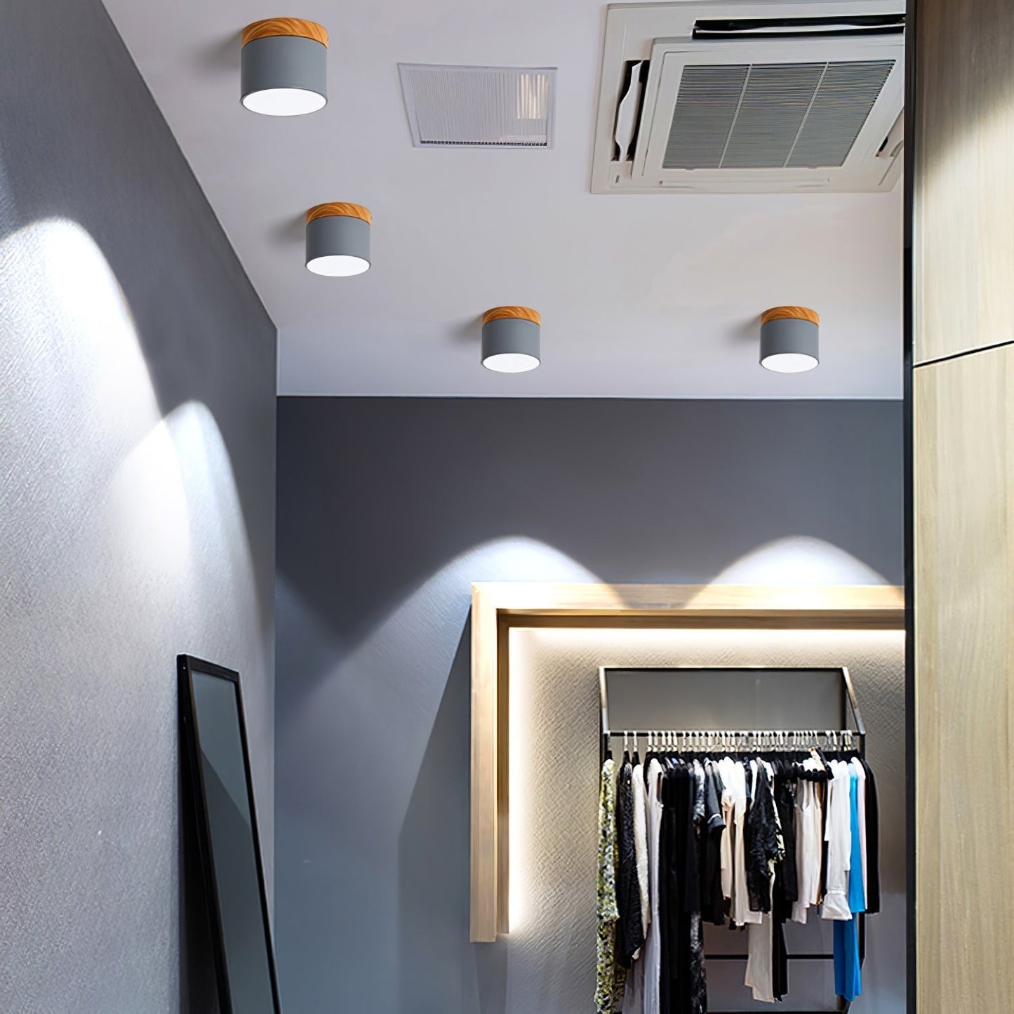 Spot de Plafond Minimaliste | Éclairage Ciblé et Design Scandinave