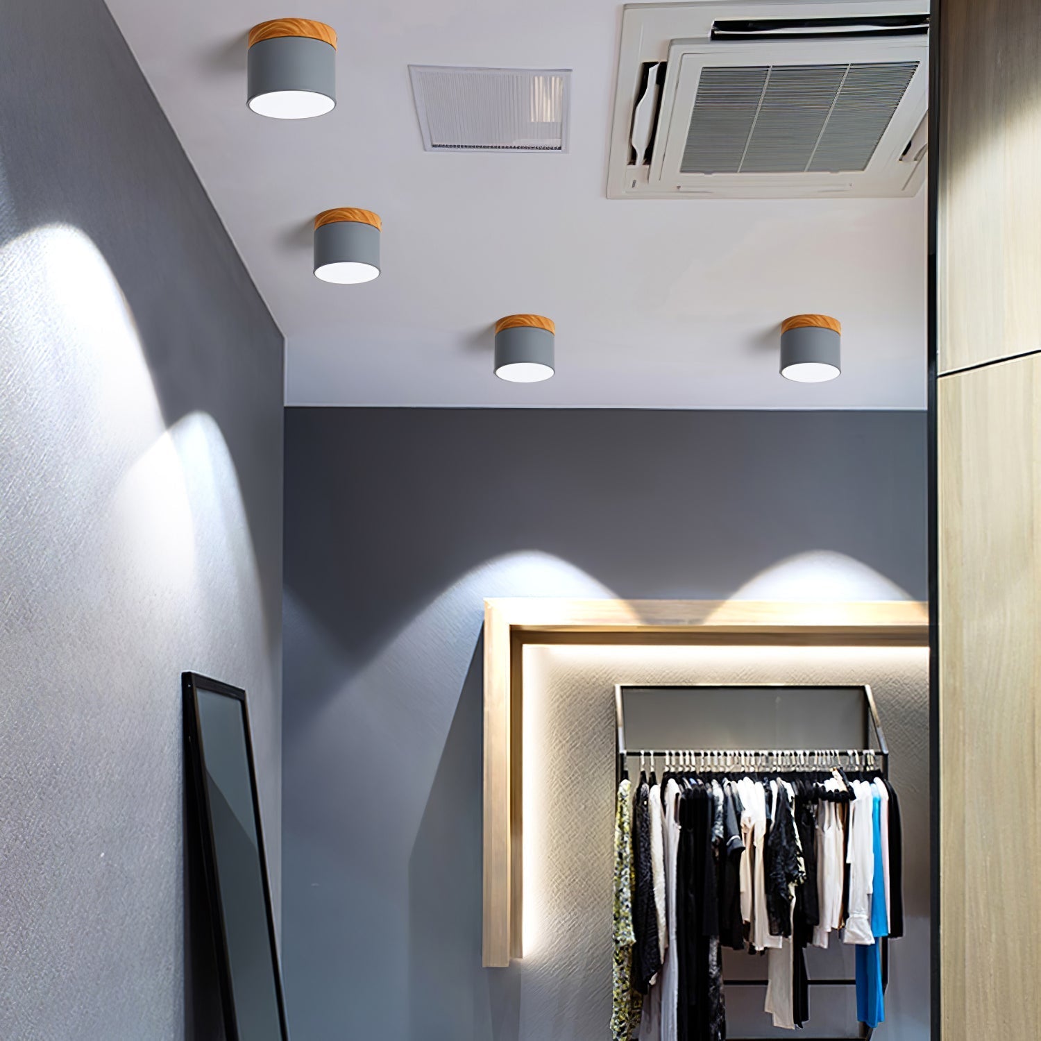 Spot de Plafond Minimaliste | Éclairage Ciblé et Design Scandinave