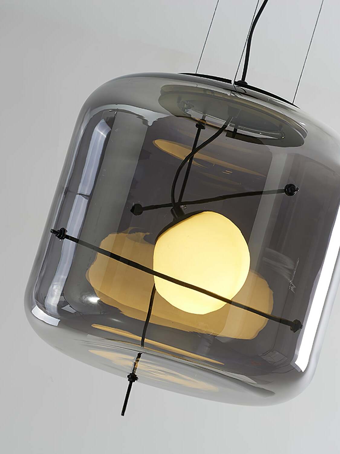Suspension en Verre Diffusant | Ambiance Calme et Accueillante