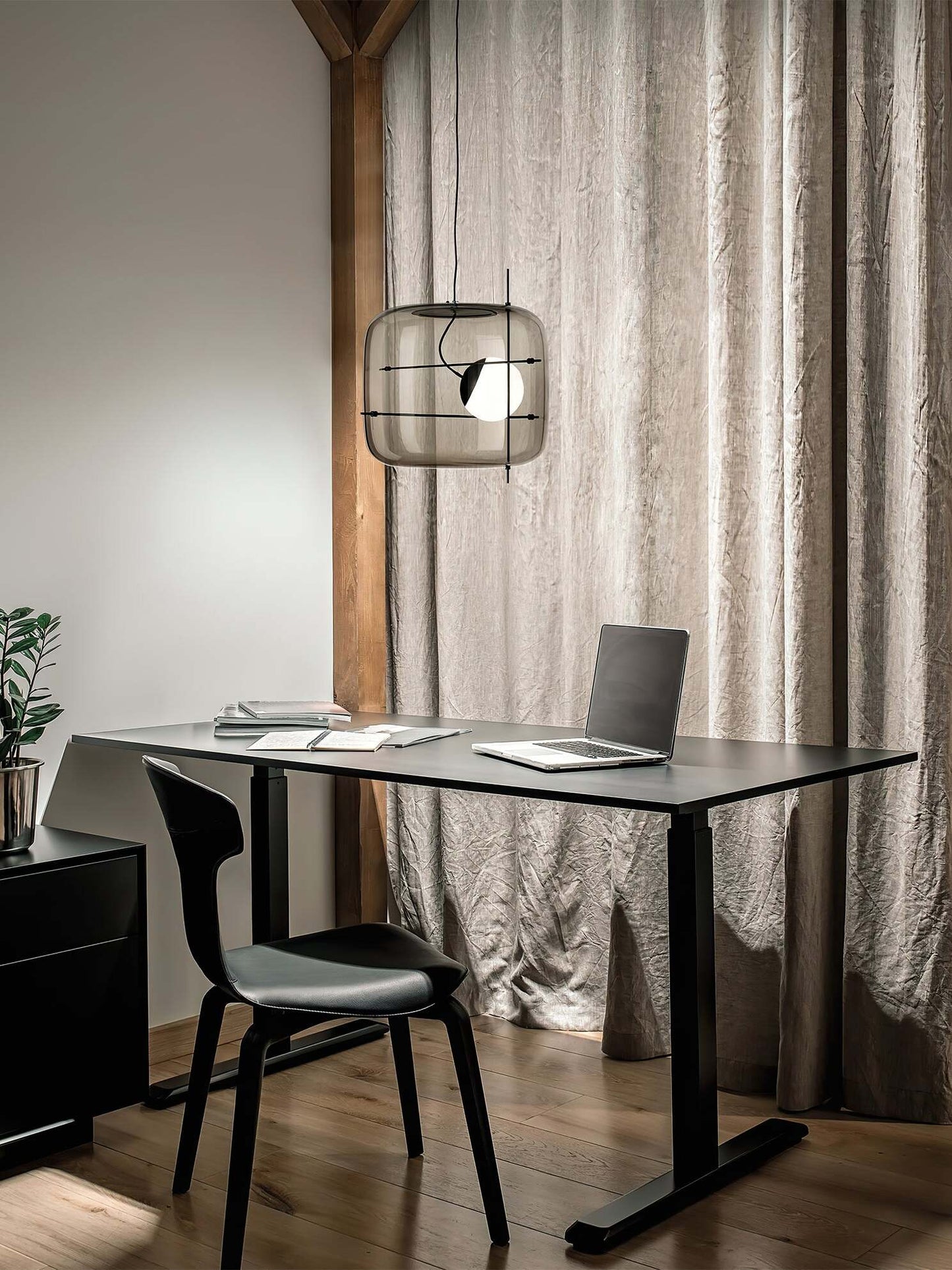 Suspension en Verre Diffusant | Ambiance Calme et Accueillante