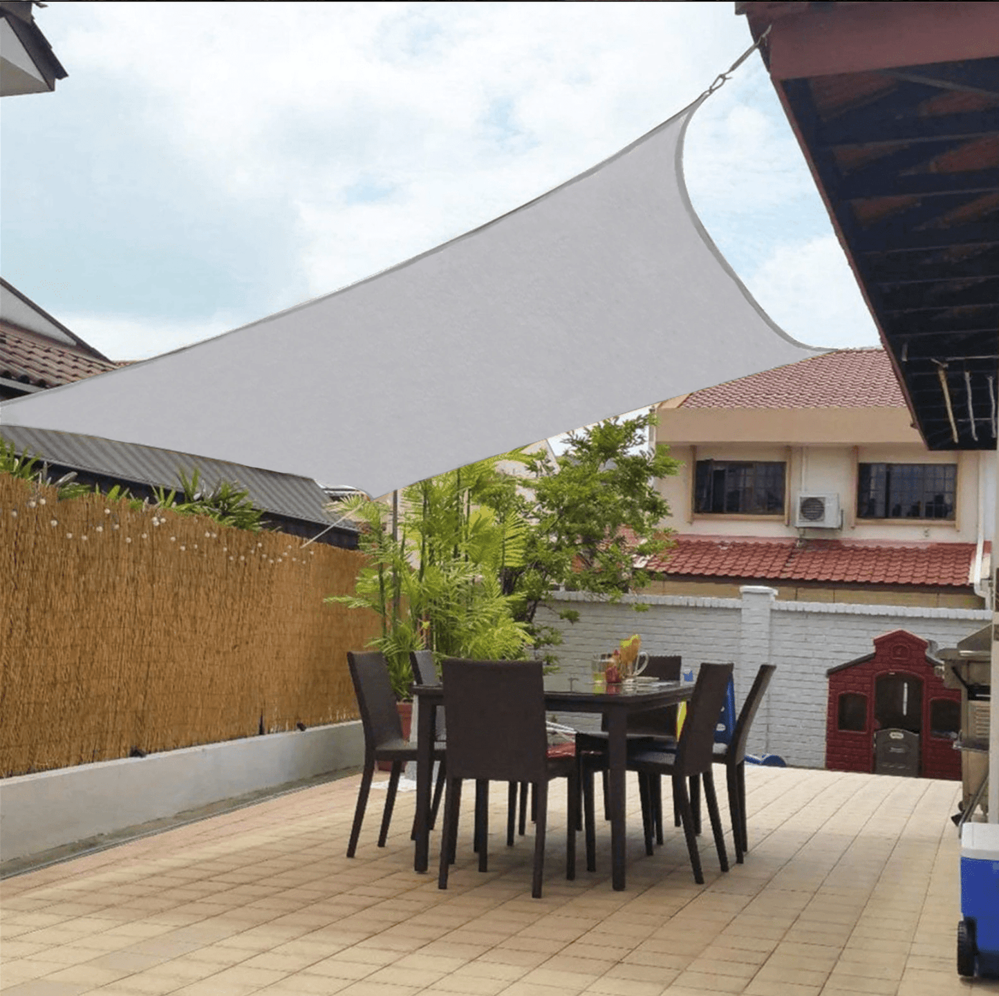 Tissu Résistant aux Intempéries pour Terrasse | Protection Élégante et Polyvalente