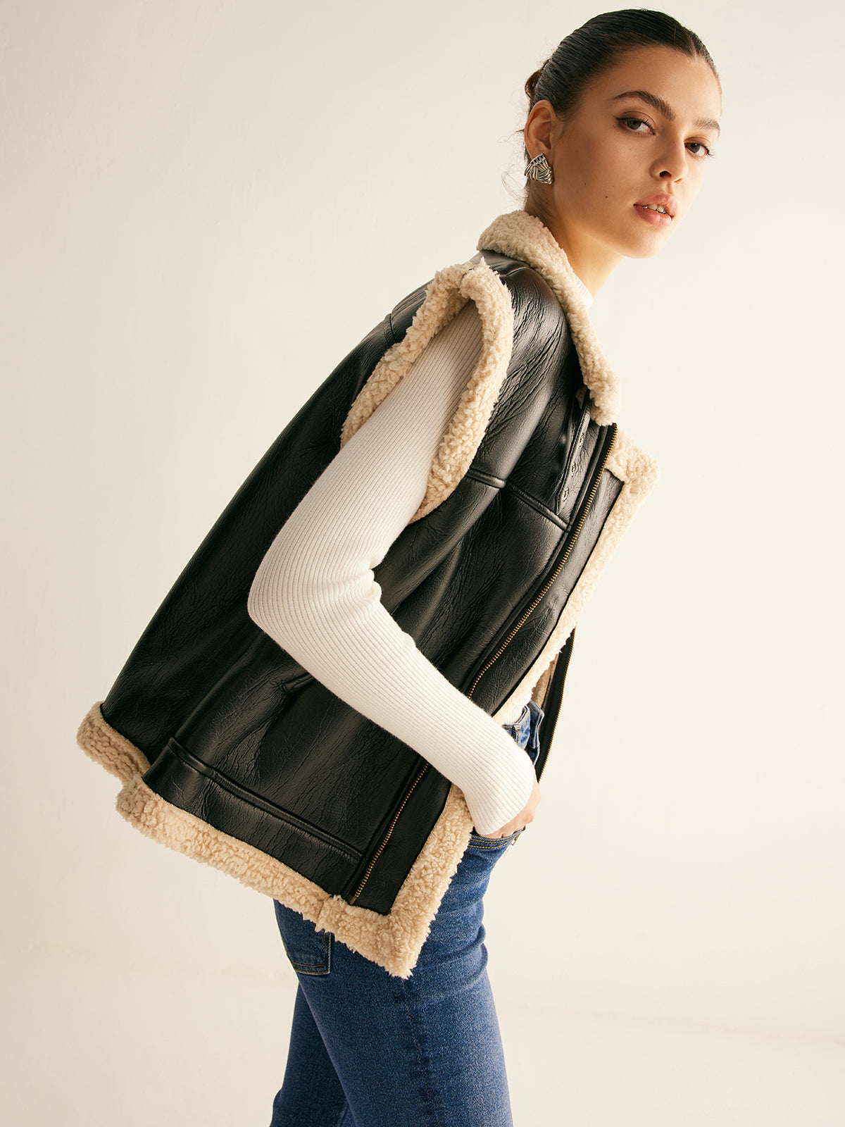 Gilet en Cuir Synthétique | Doublé en Teddy Chaud et Confortable