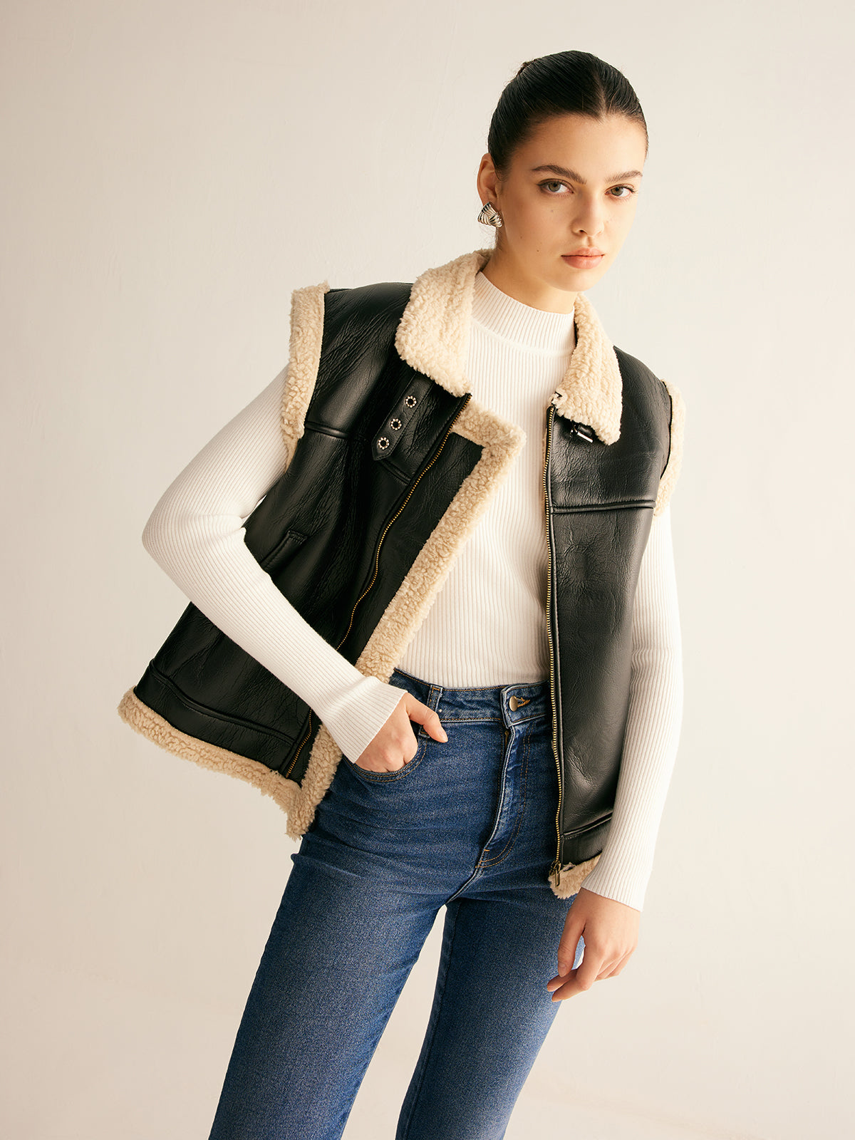 Gilet en Cuir Synthétique | Doublé en Teddy Chaud et Confortable