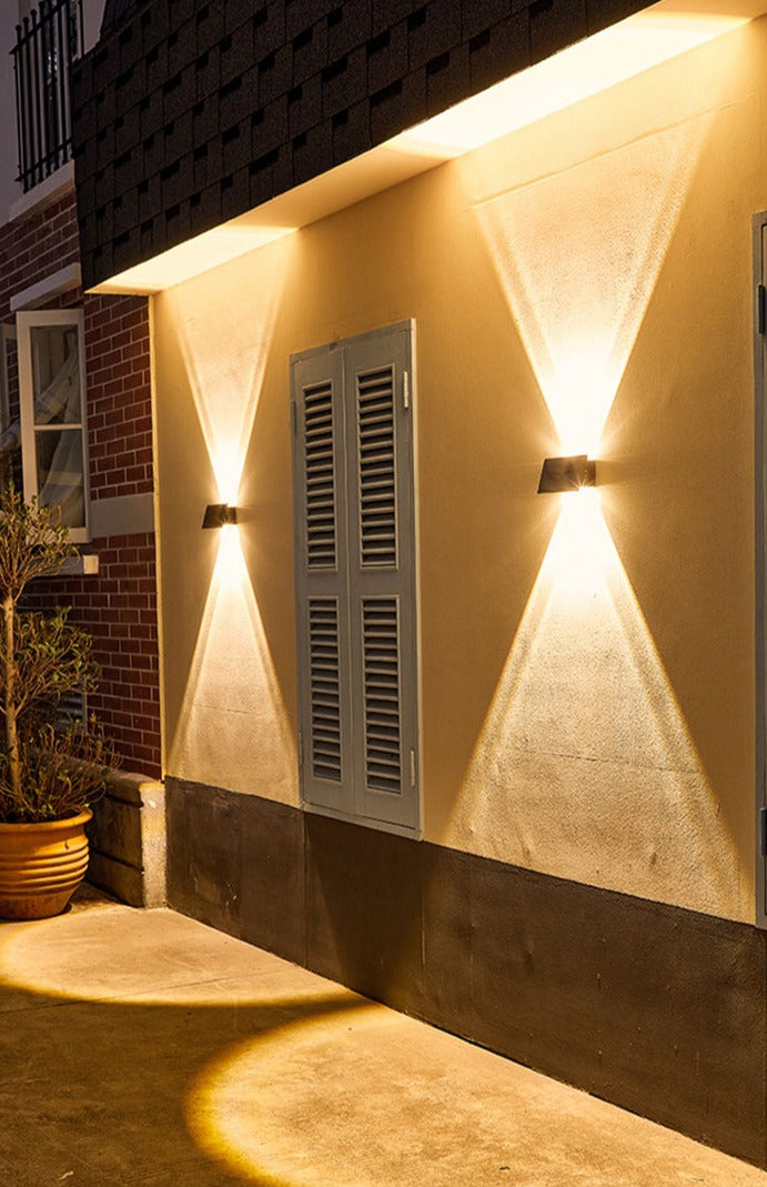Lampe Murale Solaire Moderne | Éclairage Chic et Résistant aux Intempéries