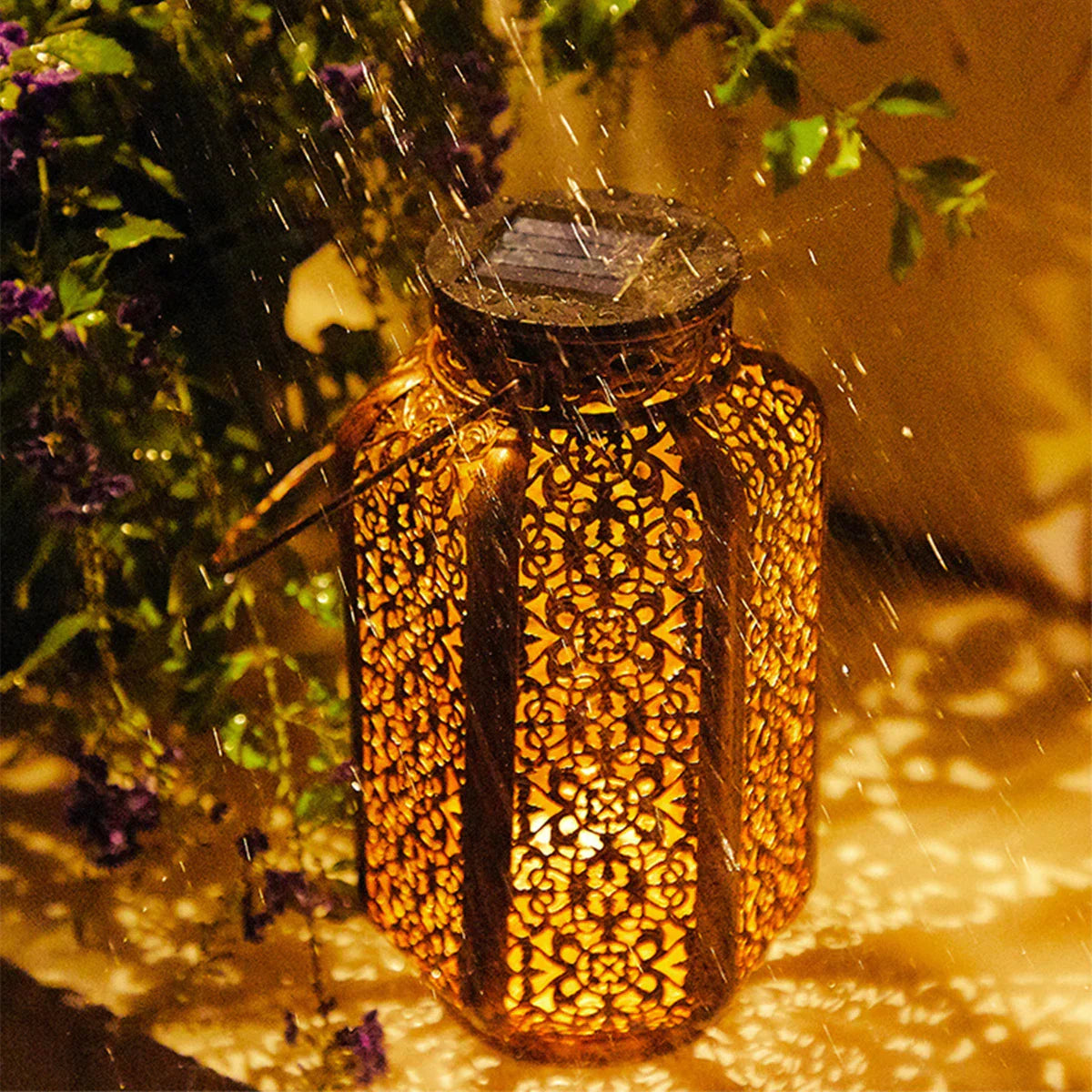 Lanterne Solaire Suspendue en Fer | Ambiance Chaleureuse pour Jardin