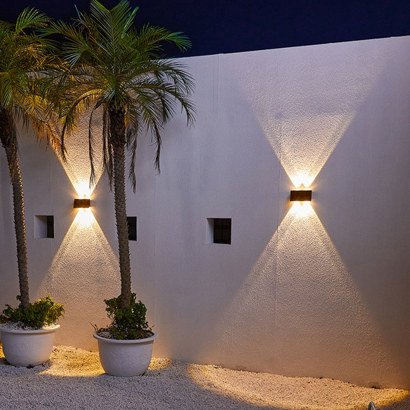 Lampe Murale Solaire Moderne | Éclairage Chic et Résistant aux Intempéries