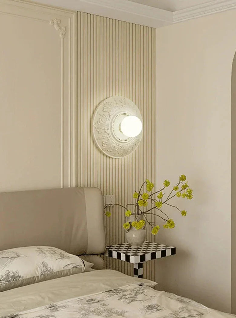 Lampe Vintage Ronde Blanche | Éclairage Rétro pour Intérieurs Sophistiqués