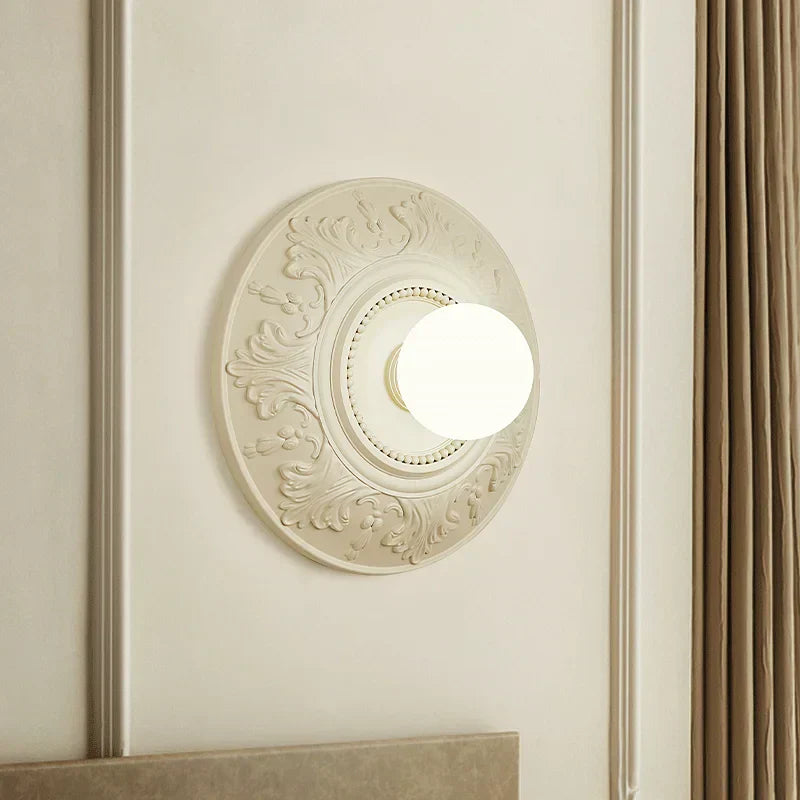Lampe Vintage Ronde Blanche | Éclairage Rétro pour Intérieurs Sophistiqués