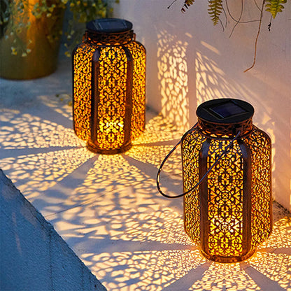 Lanterne Solaire Suspendue en Fer | Ambiance Chaleureuse pour Jardin