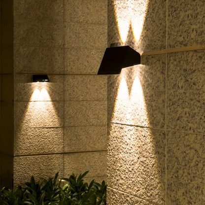 Lampe Solaire à Détection de Mouvement | Éclairage Automatique et Résistant aux Intempéries