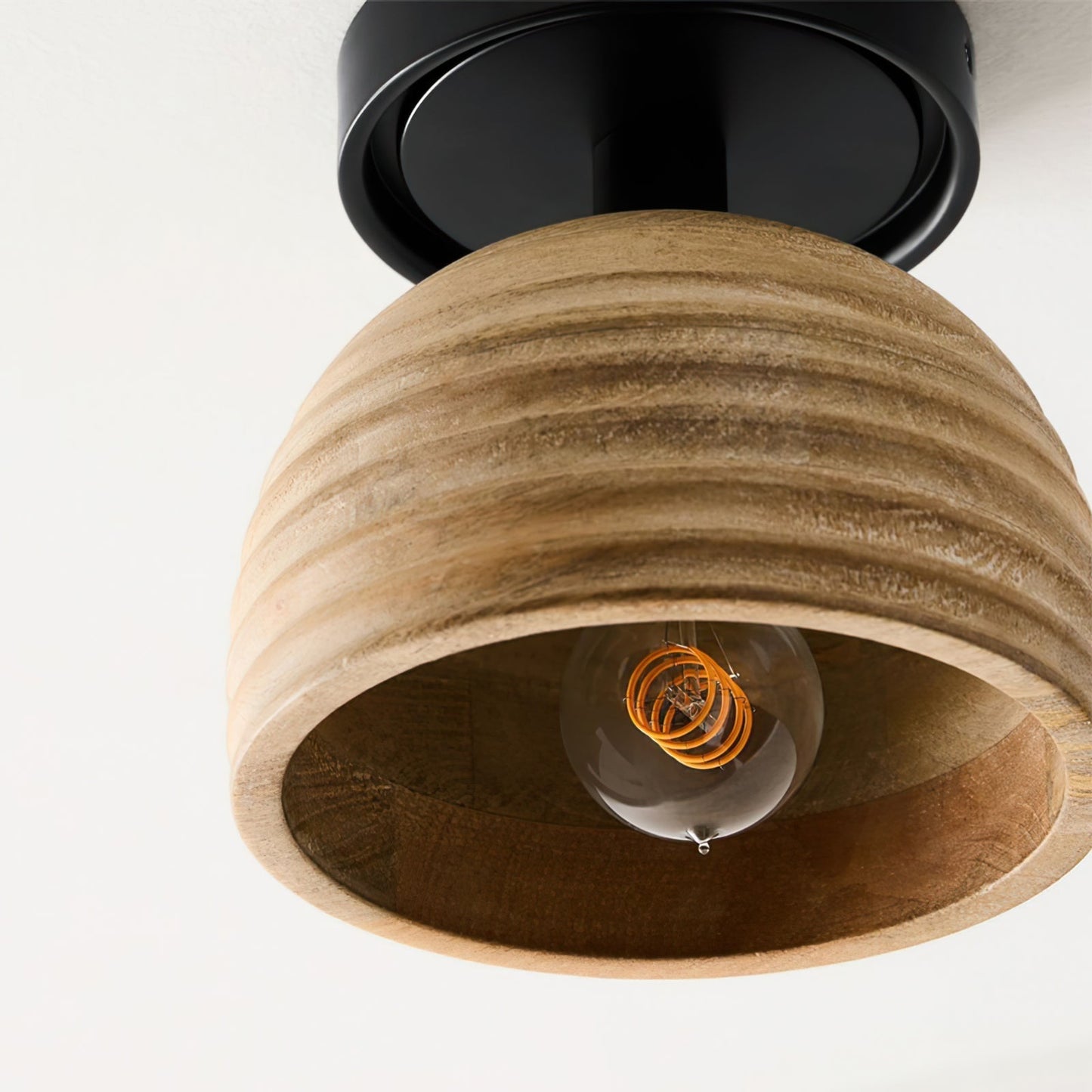 Plafonnier en Bois Naturel | Lumière Ambiante et Atmosphère Cosy