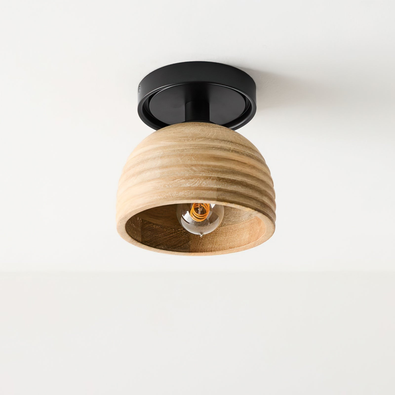 Plafonnier en Bois Naturel | Lumière Ambiante et Atmosphère Cosy